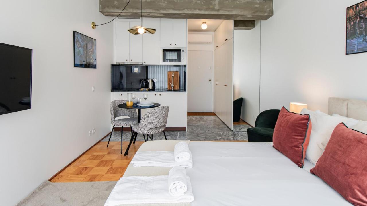 Ceuta Studio Apartments By Lovelystay OOporto Extérieur photo